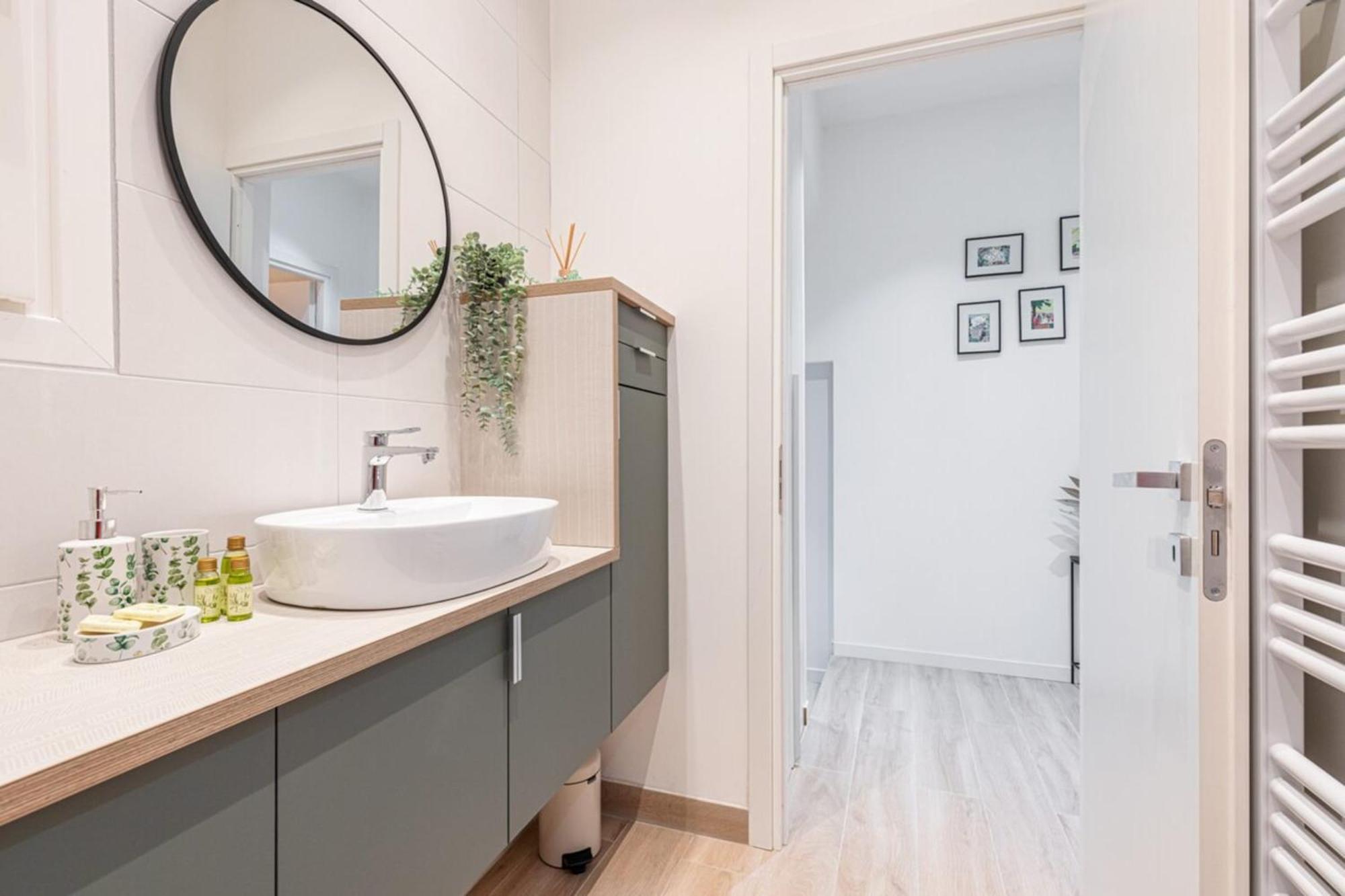 Gesu - 2 Bedroom In Old Town - Gesu Square * Nice